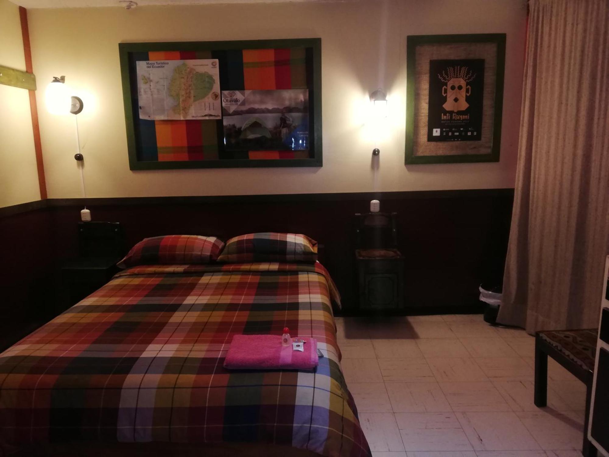 Flying Donkey Bed & Breakfast Otavalo Exterior photo