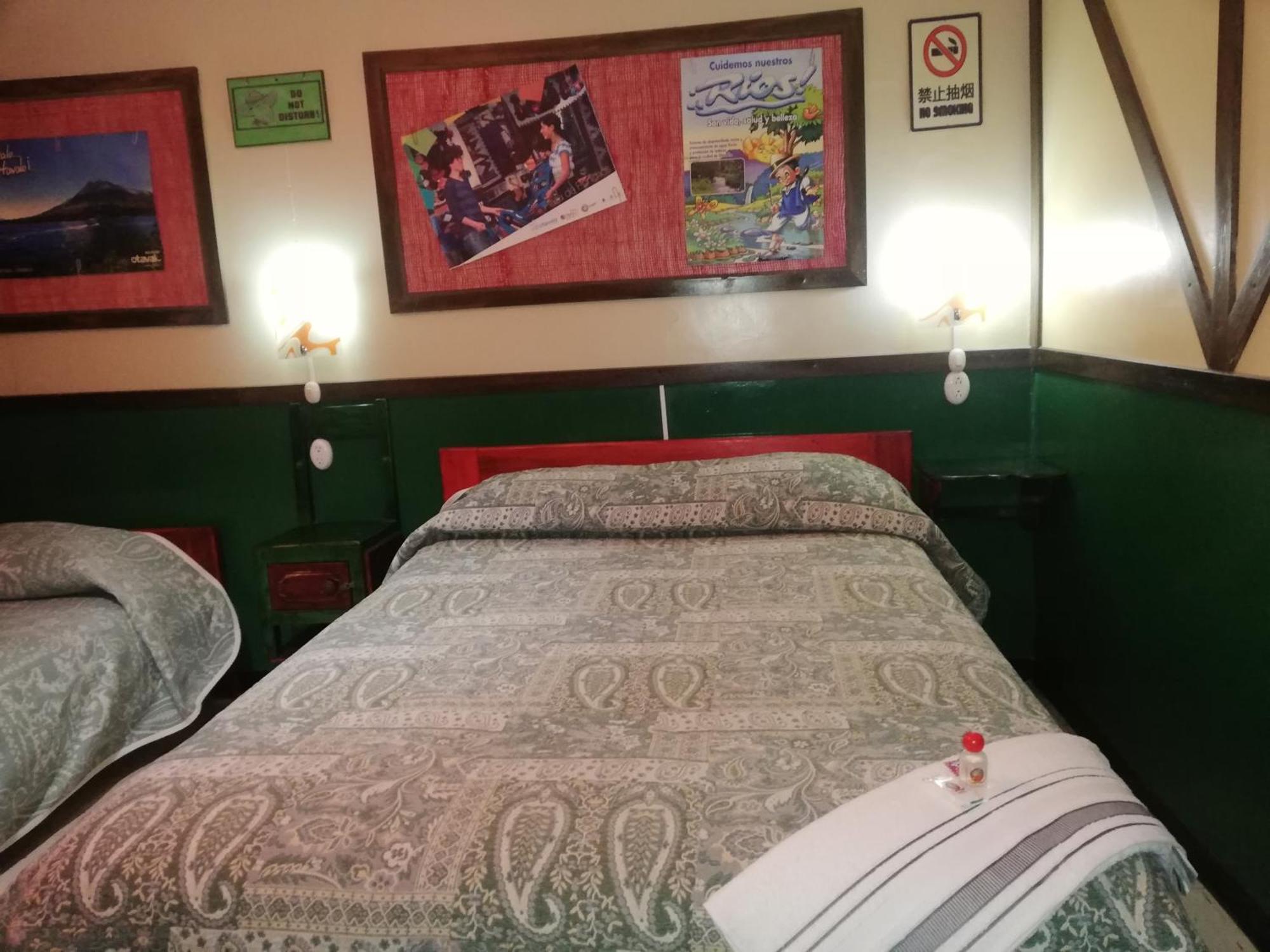 Flying Donkey Bed & Breakfast Otavalo Exterior photo